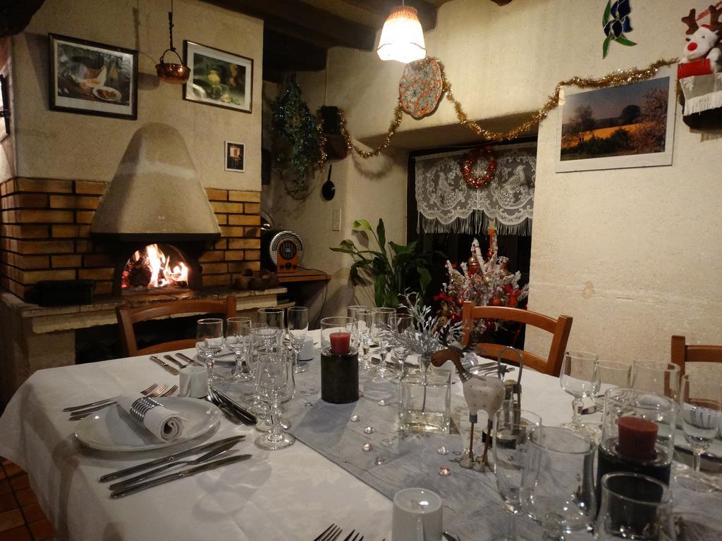 Chambres D'Hotes De La Ferme Auberge De Mesauboin Bille ภายนอก รูปภาพ