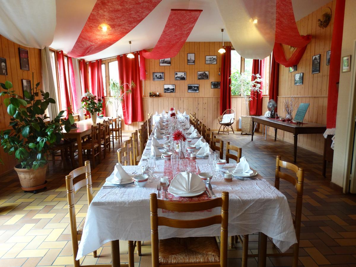 Chambres D'Hotes De La Ferme Auberge De Mesauboin Bille ภายนอก รูปภาพ